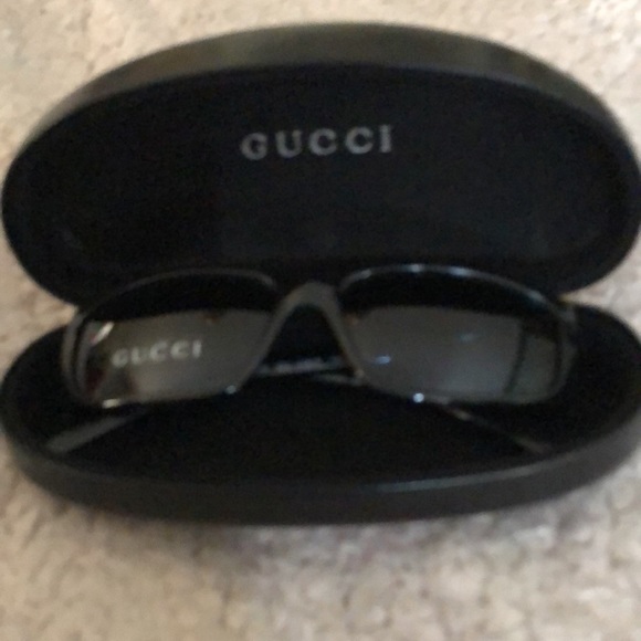 Gucci black unisex has tag on lens black dark gray lens side panels NWOT - Picture 7 of 15